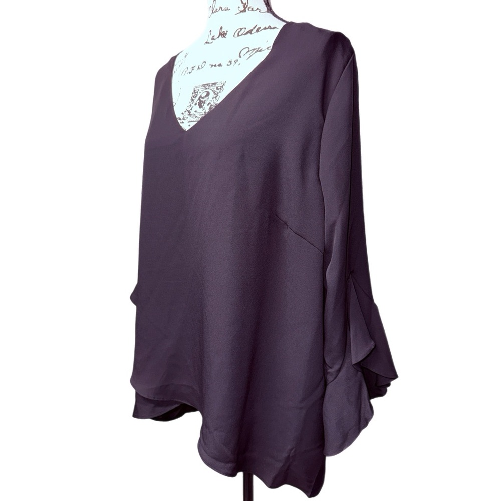 Vince Camuto - Black Ruffle Sleeve Blouse - High-Low Hem - Size 2X - Picture 3 of 10